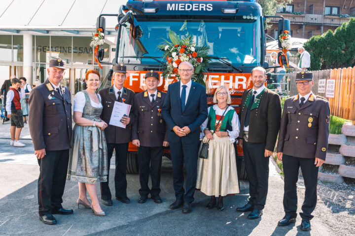 Fahrzeugsegnung der Feuerwehr Mieders