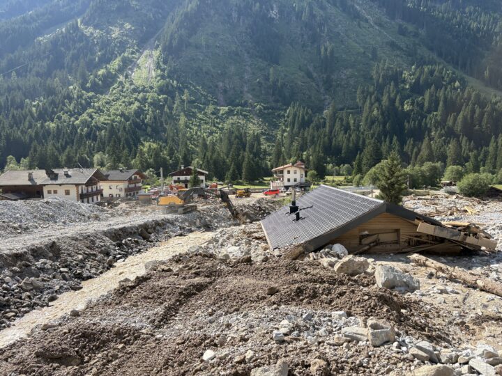 Unwettereinsatz Gschnitz – Großaufgebot am 2. Juli 2025