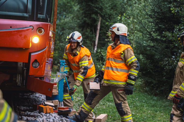 Übung mit der Stubaitalbahn in Telfes